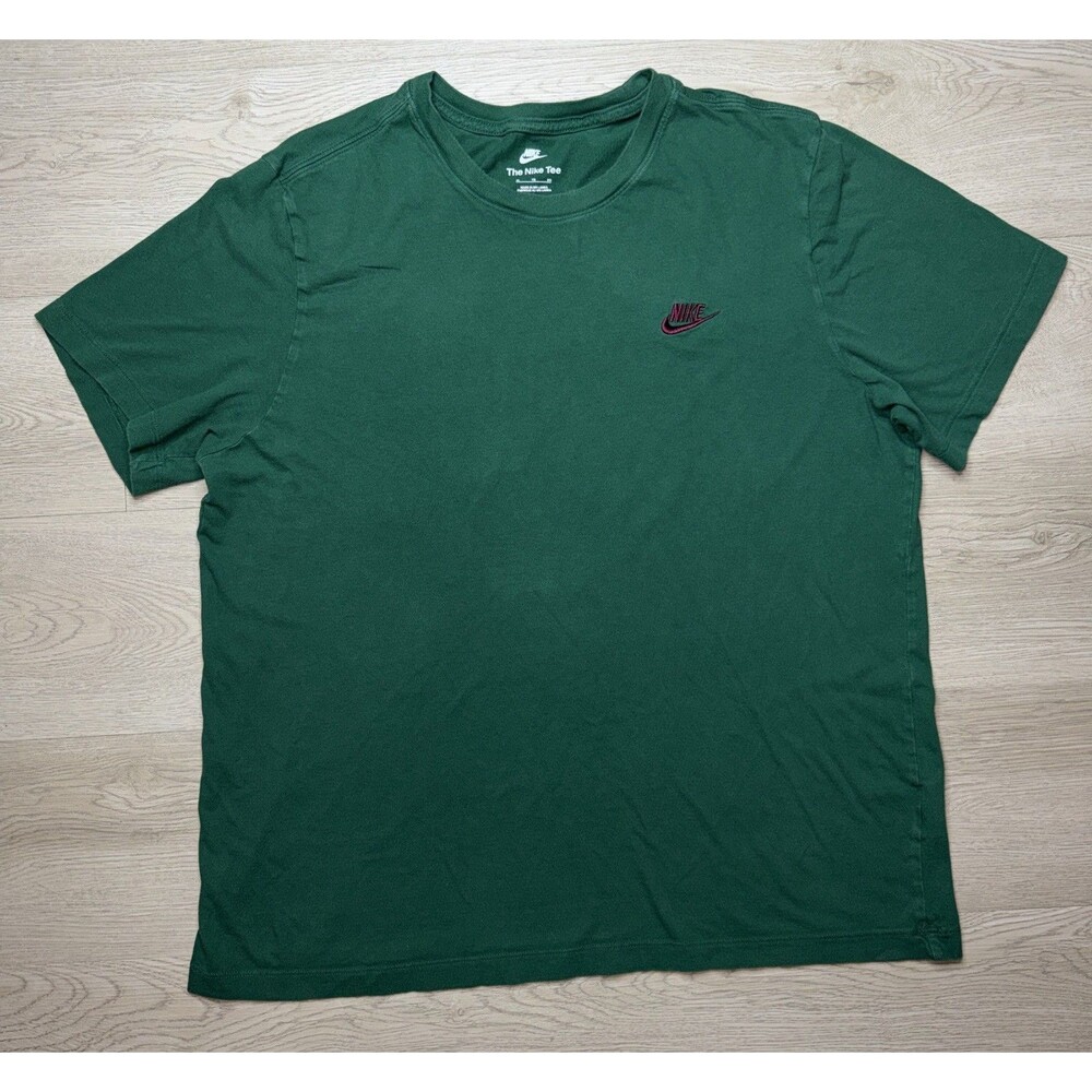 The Nike Tee XL Green Short Sleeve T-Shirt Embroidered Logo Classic